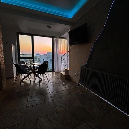 Penthouse Alezzi דירה